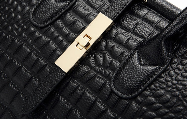 Large Capacity Messenger Handbag
