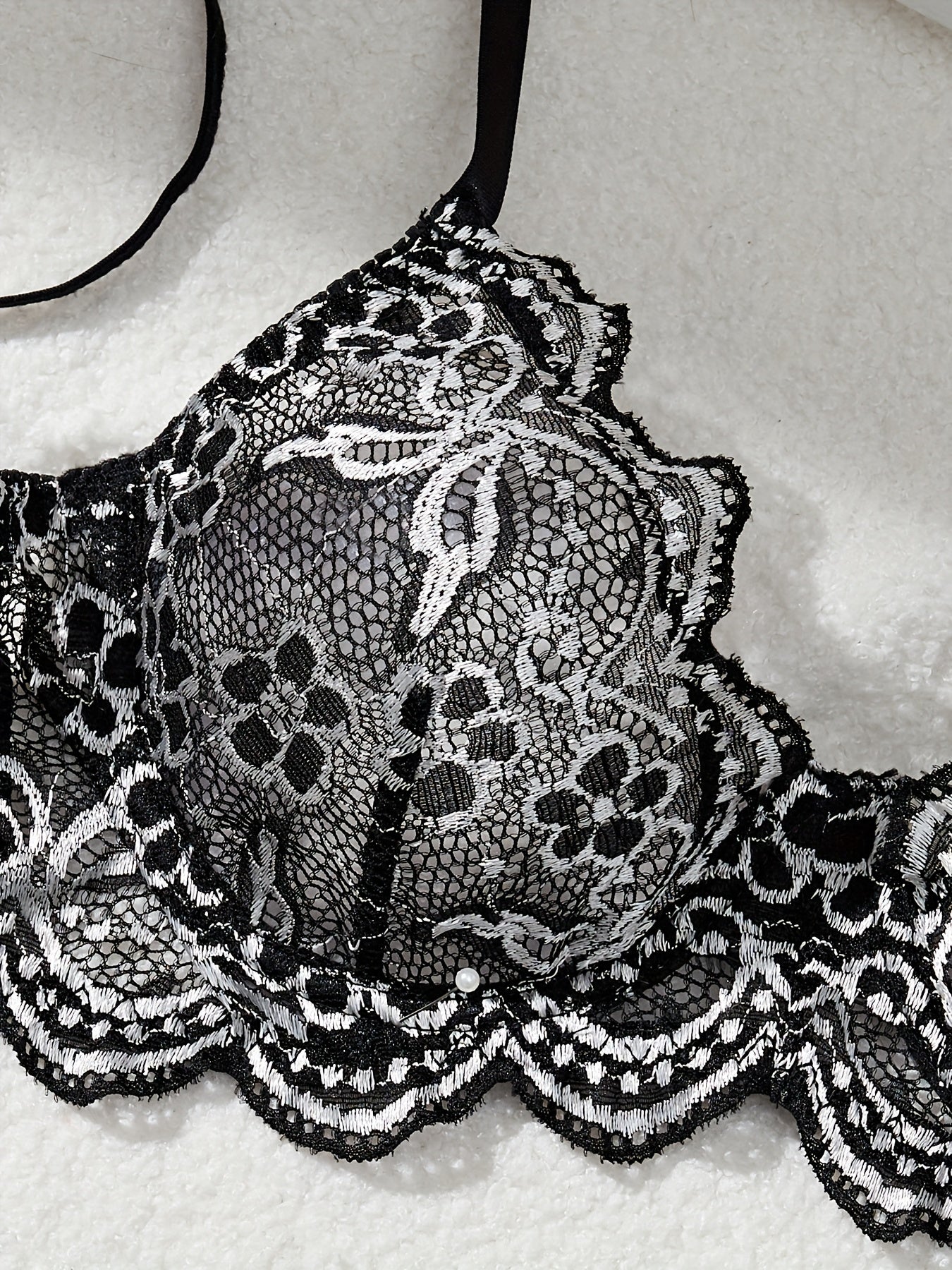 Bra and panties lace lingerie set