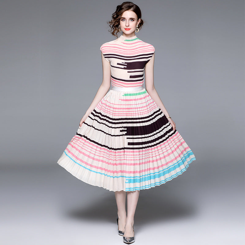 Abstract Pattern Short Sleeve Blouse & Pleated Skirt Set