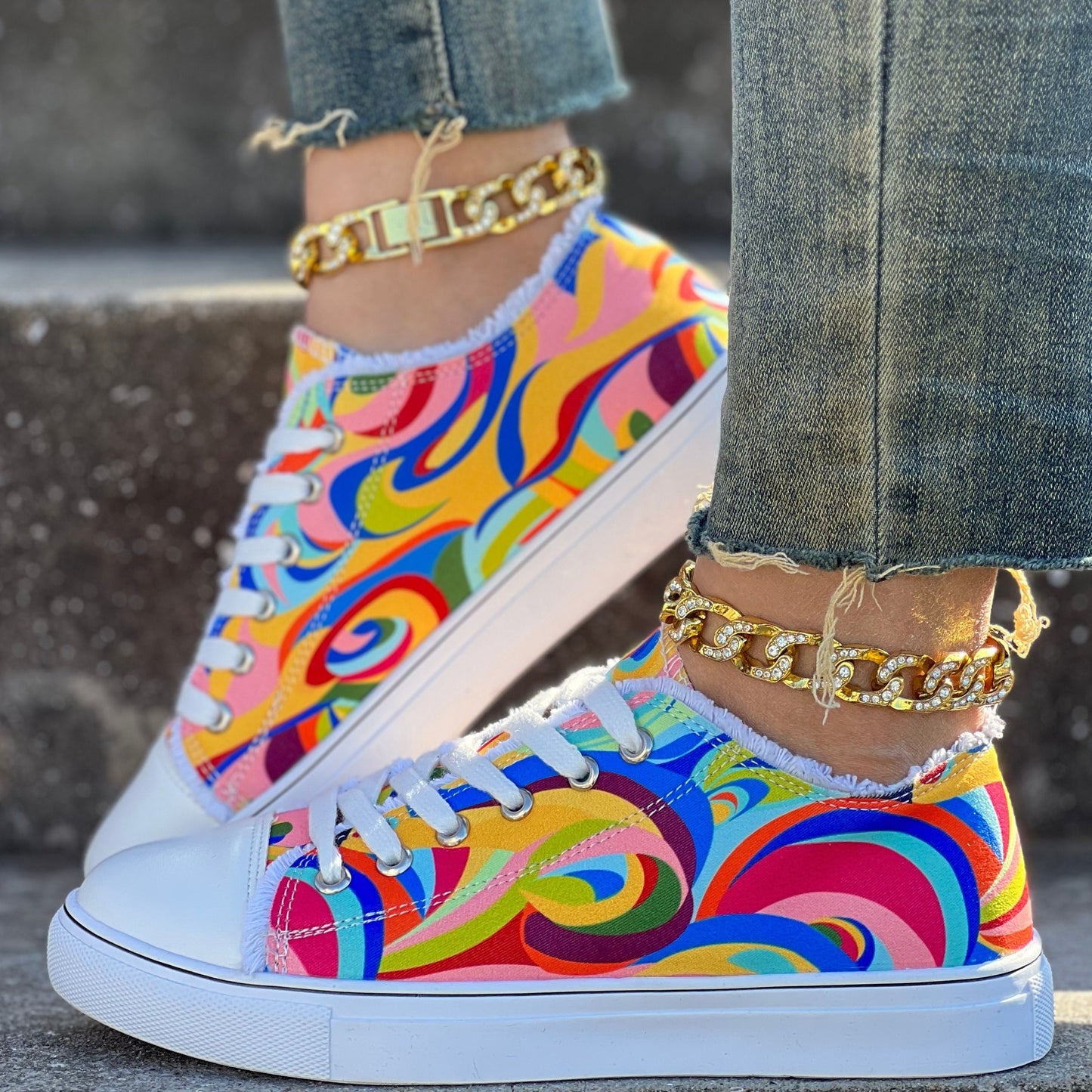 Colorful Abstract Print Sports Shoes With Laces