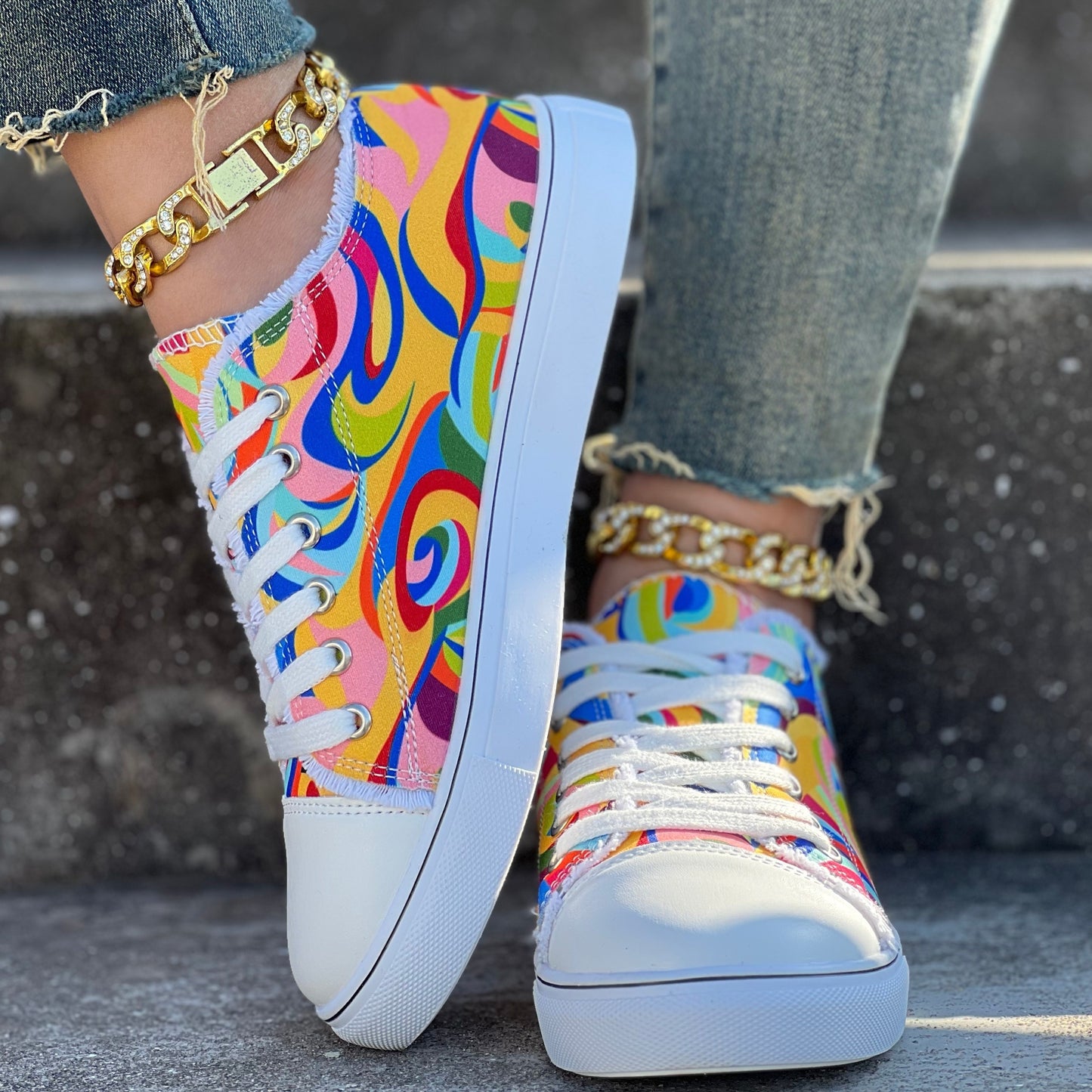 Colorful Abstract Print Sports Shoes With Laces