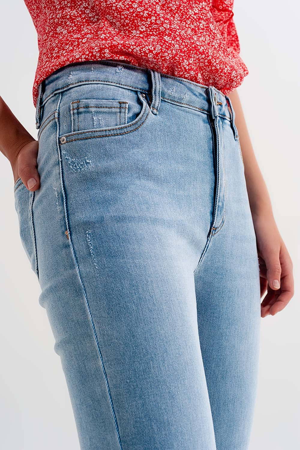 Bleach ripped jeansJeans