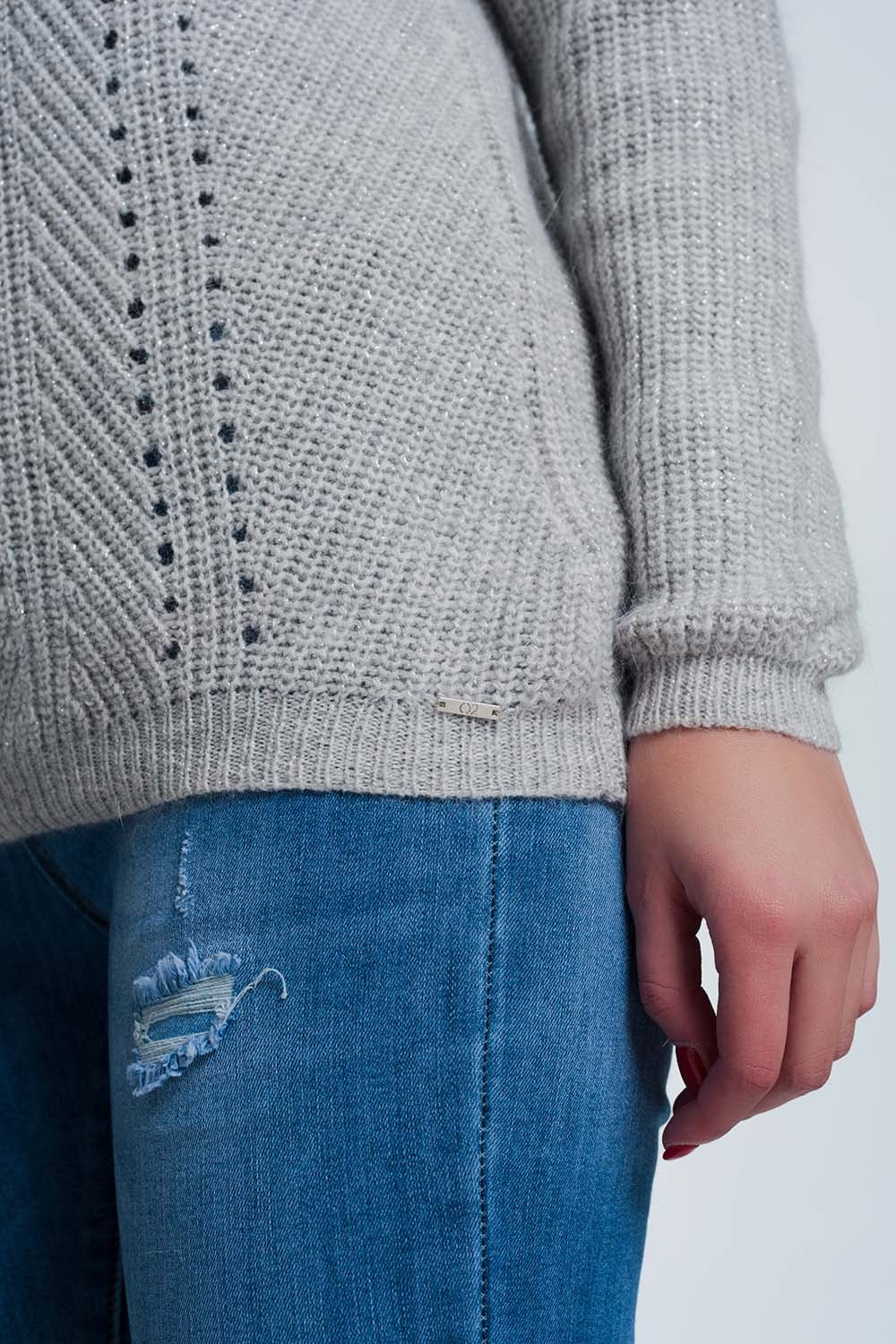 Gray sweater with knitted stripe detailSweaters