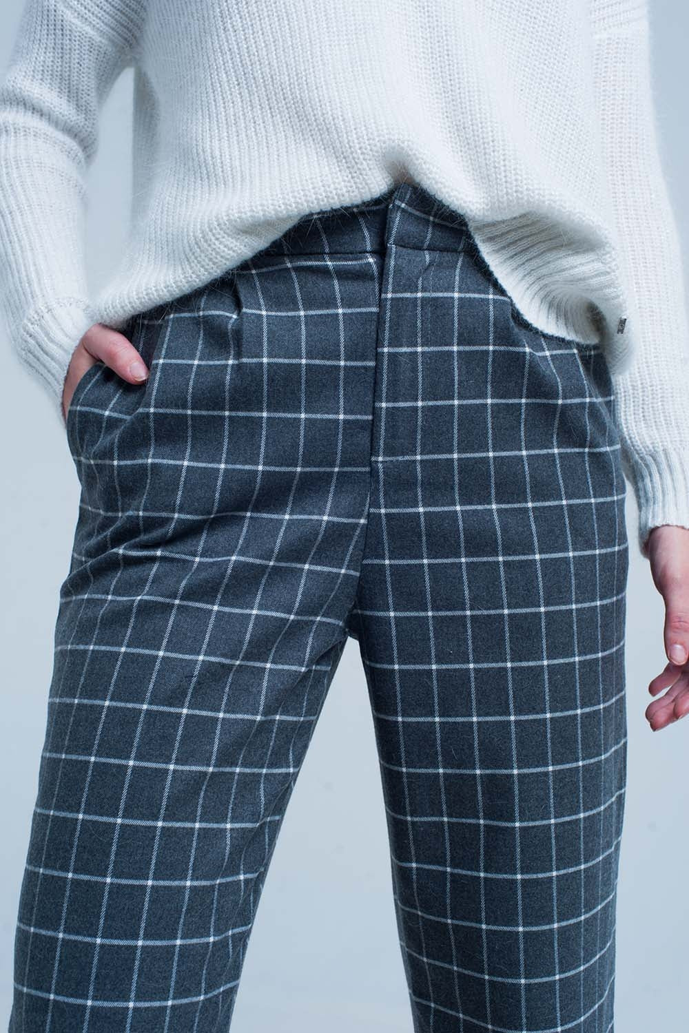 Grey Pants in White check PrintPants