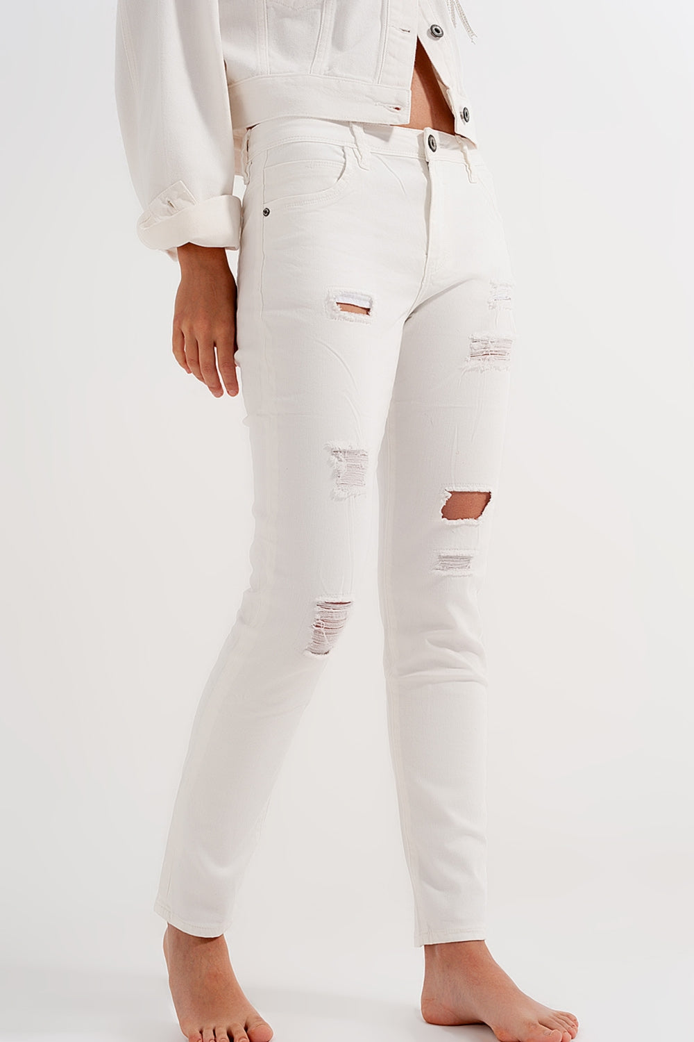 Slim jeans in white with distressingJeans