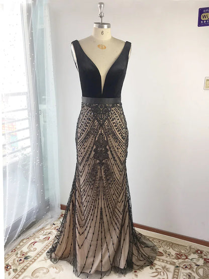 Black Backless V Neckline Mermaid Formal Evening Dress