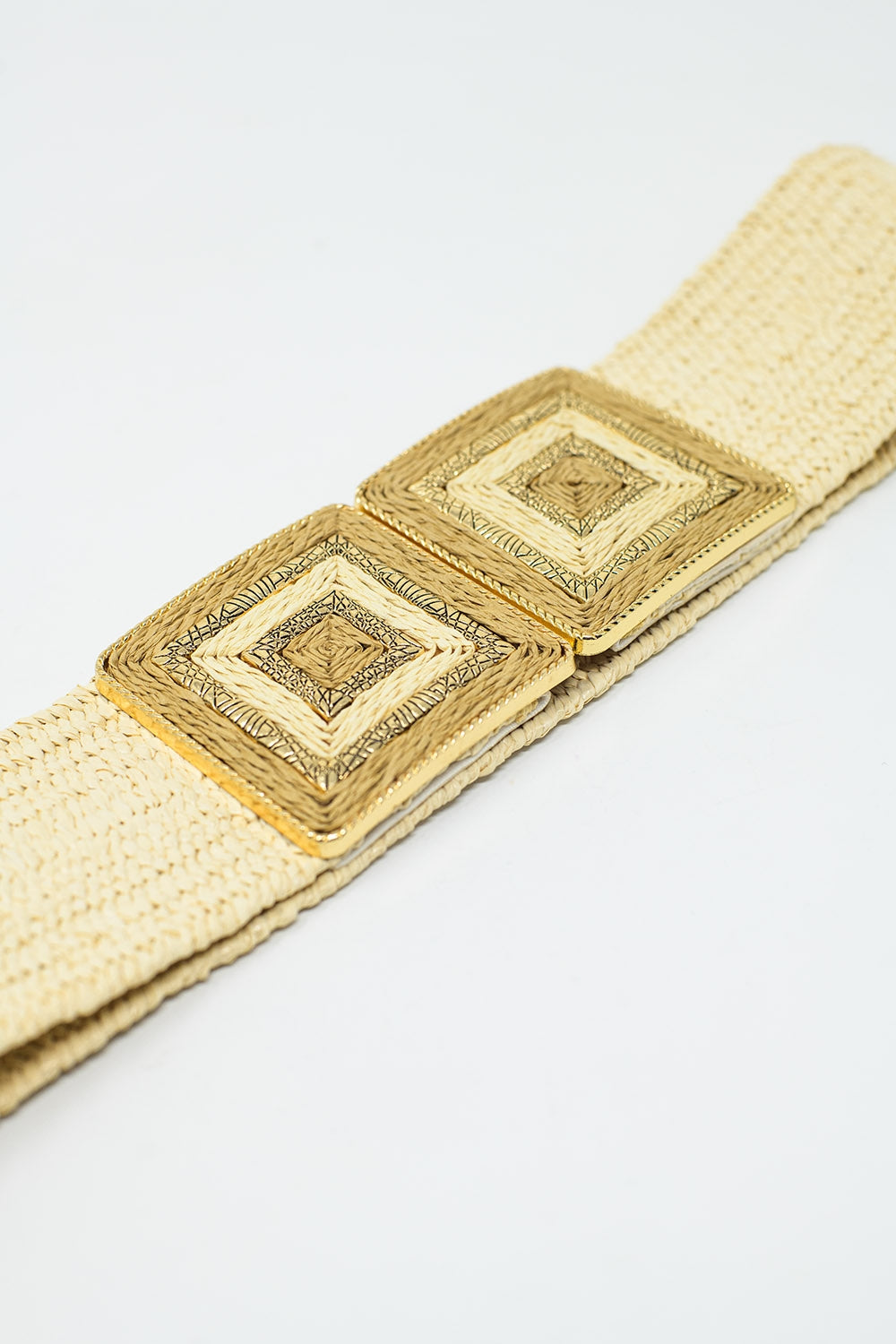 Beige woven belt with square buckle with gold details