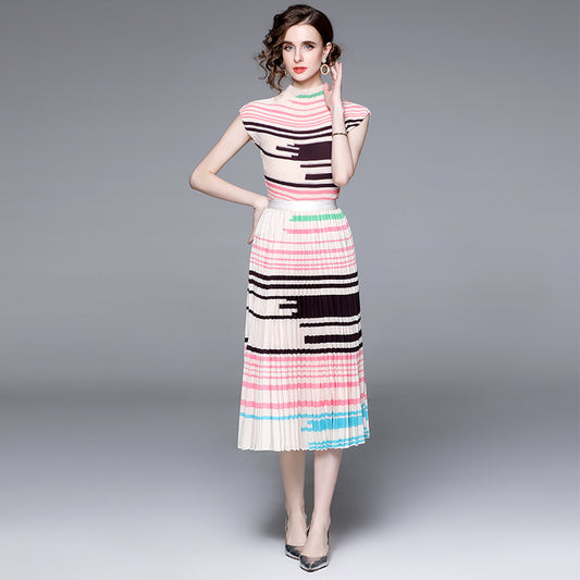 Abstract Pattern Short Sleeve Blouse & Pleated Skirt Set