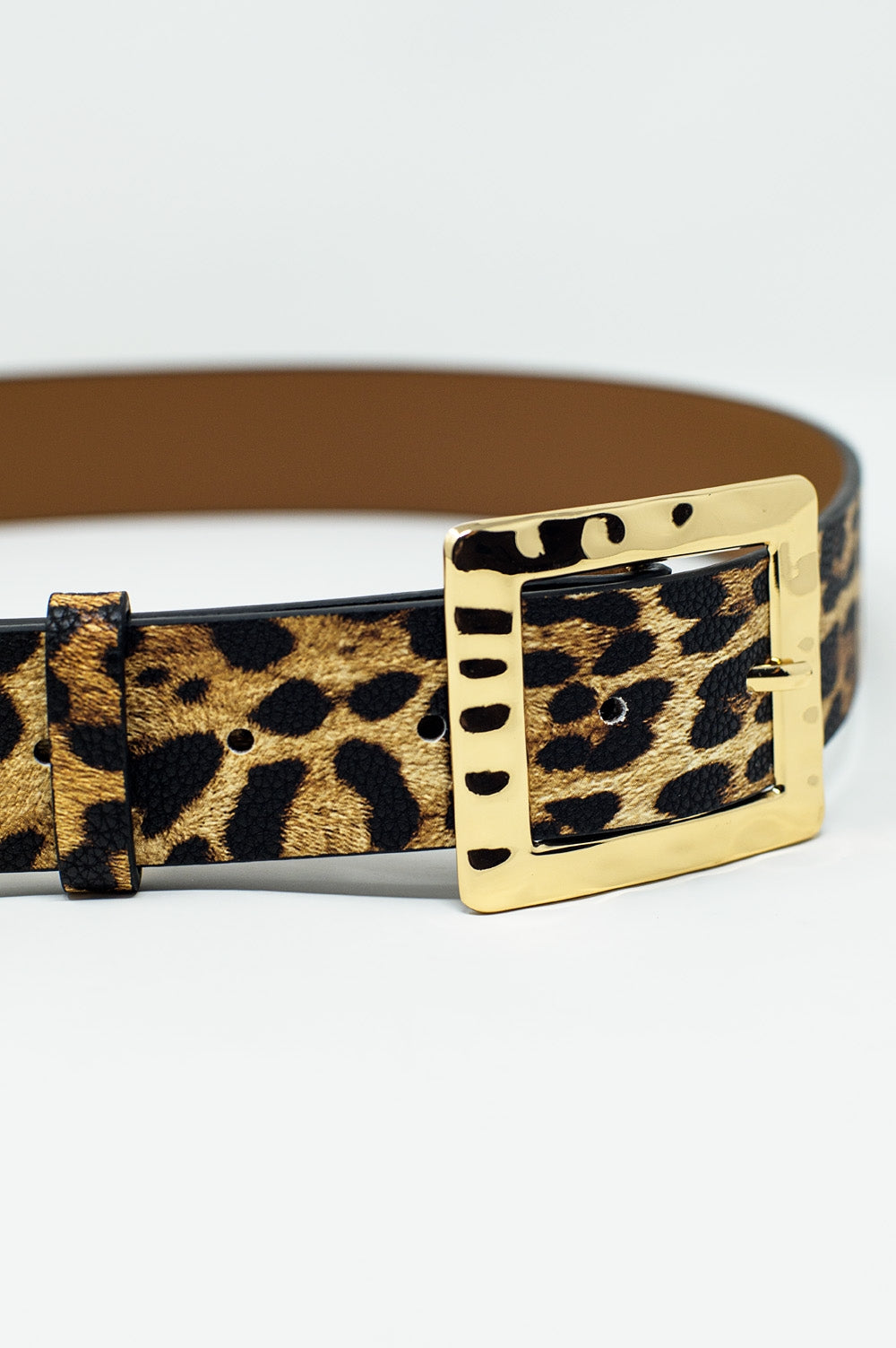 Medium width leopard belt with gold buckle