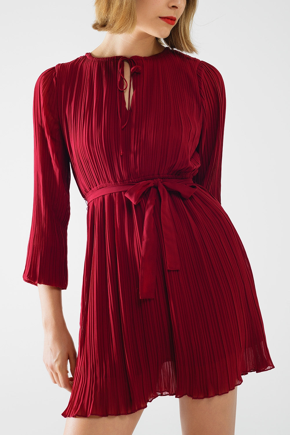 pleated chiffon dress in burgundy