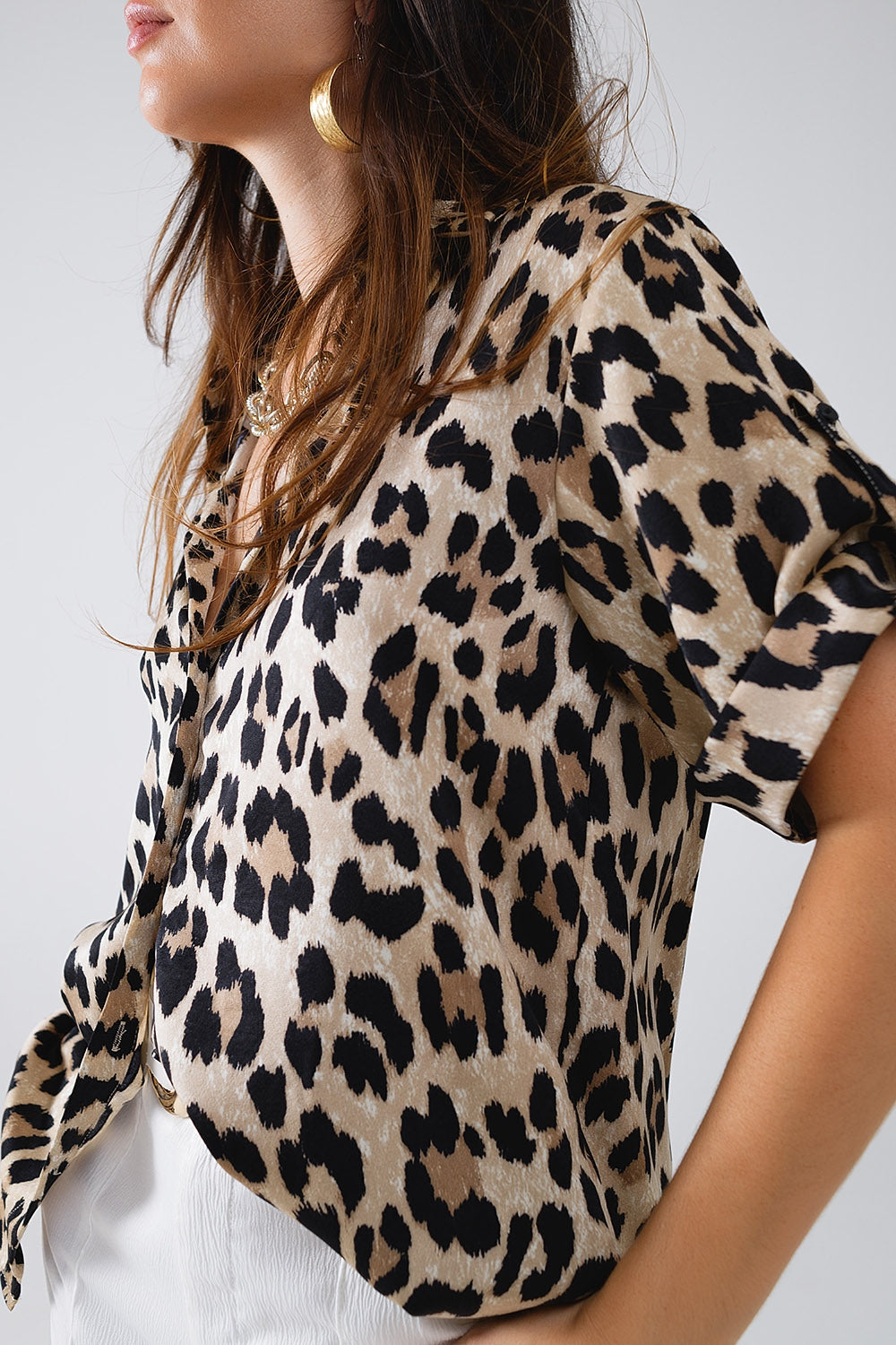 Relaxed Leopard Print Shirt With Rolled Cuffs