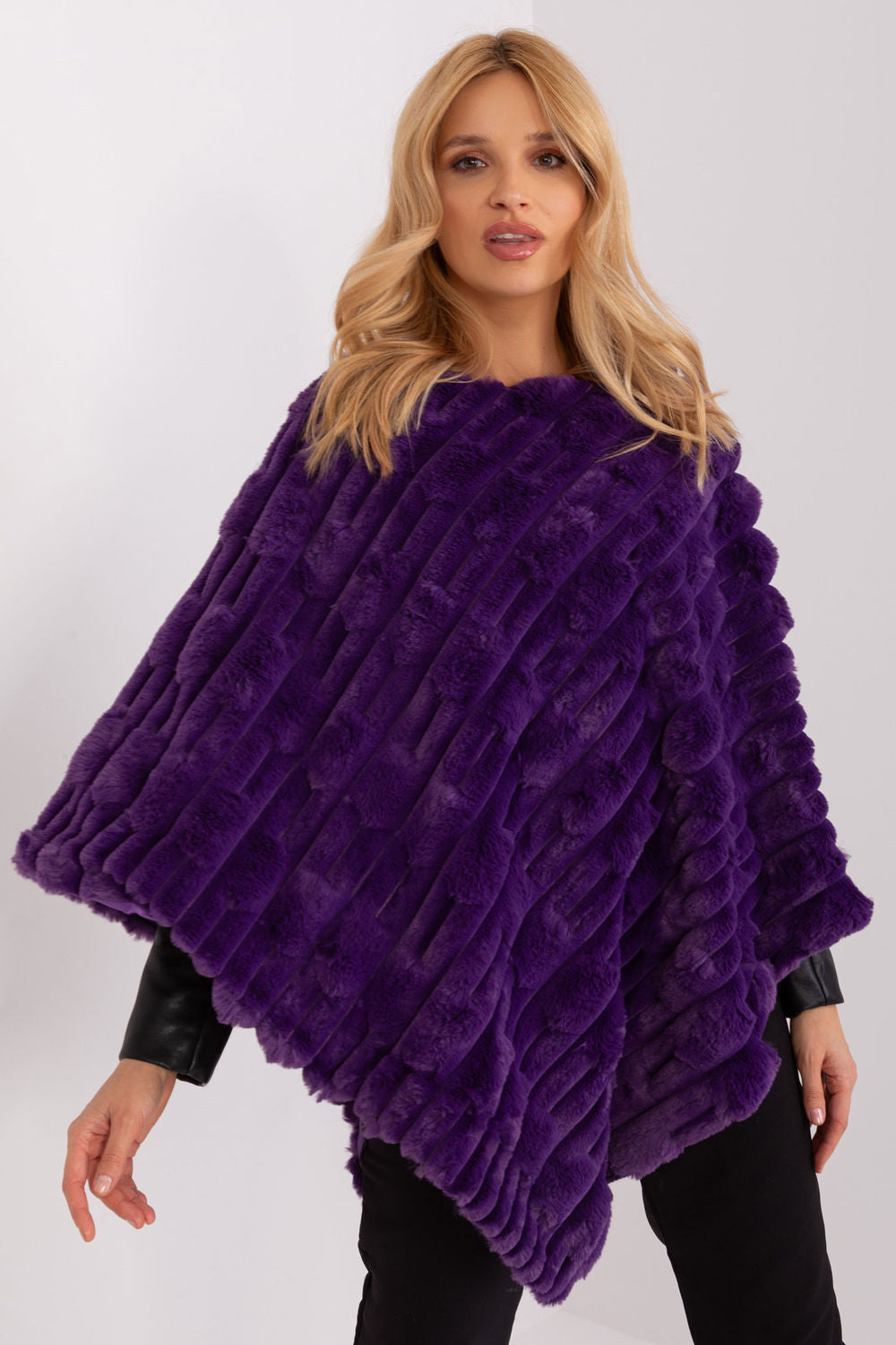 Poncho model 190861 AT-0