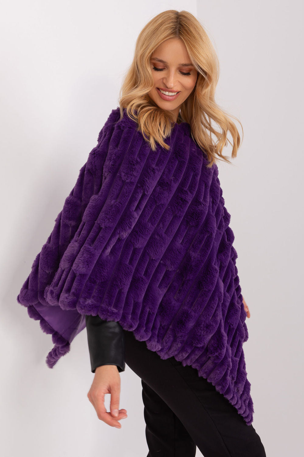 Poncho model 190861 AT-2