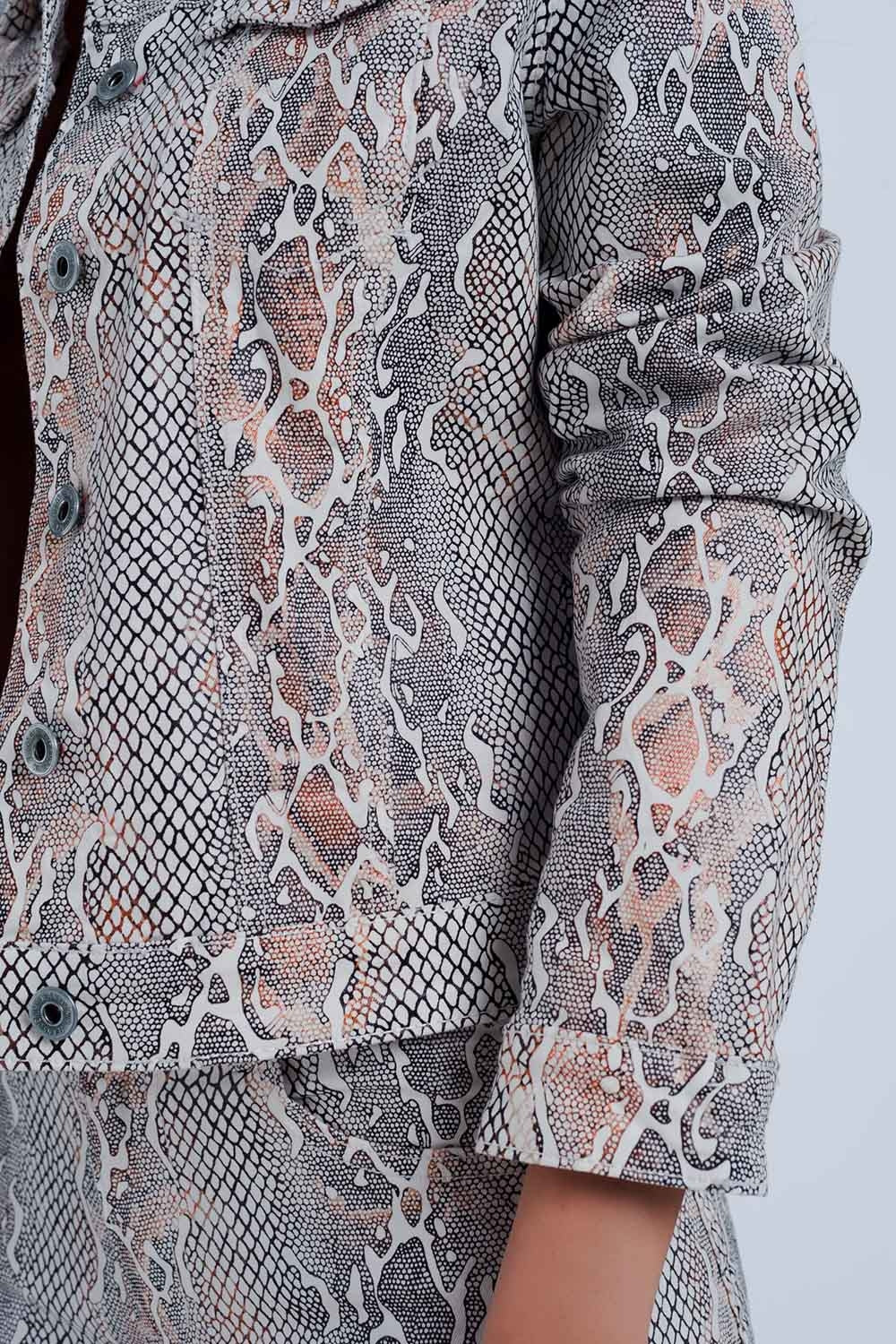 Beige snake print jacketCoats and Jackets