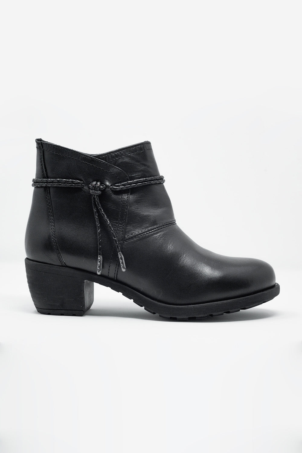 Q2 Black blocked mid heeled ankle boots