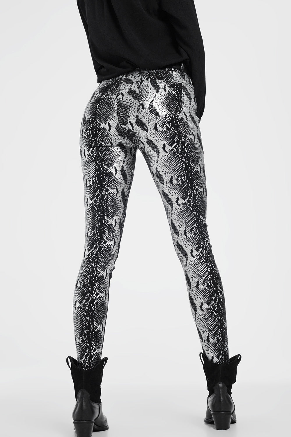 Black skinny shiny printed pantsJeans
