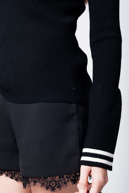 Black waist-length Lace Hem ShortsPants