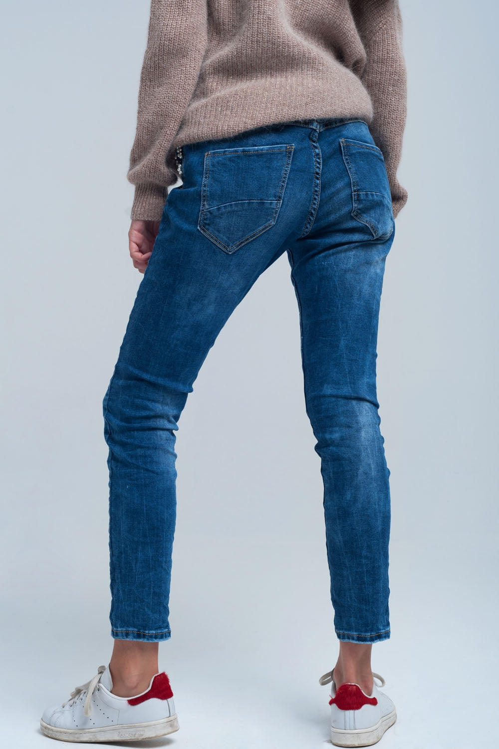 Blue boyfriend jeans with pearlsJeans