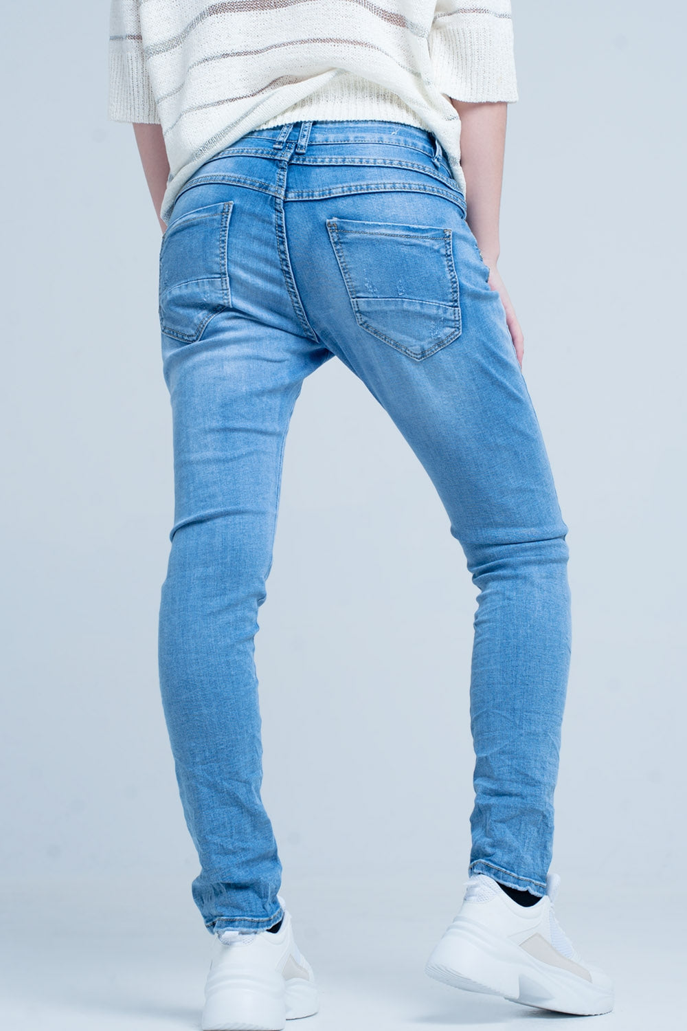 Blue Distressed Boyfriend JeansJeans