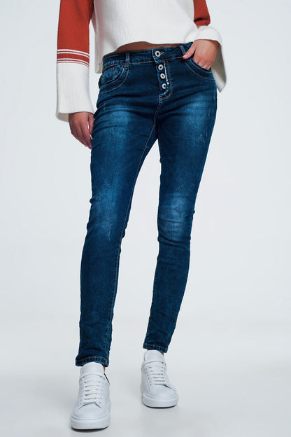 Q2 Blue jeans with button closure