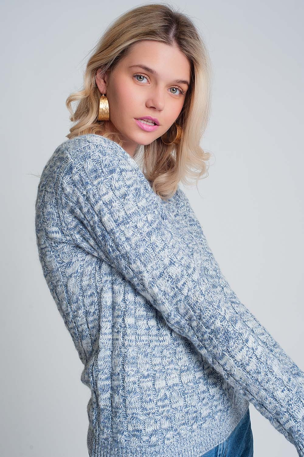 Q2 Cable knit sweater with round neck in blue