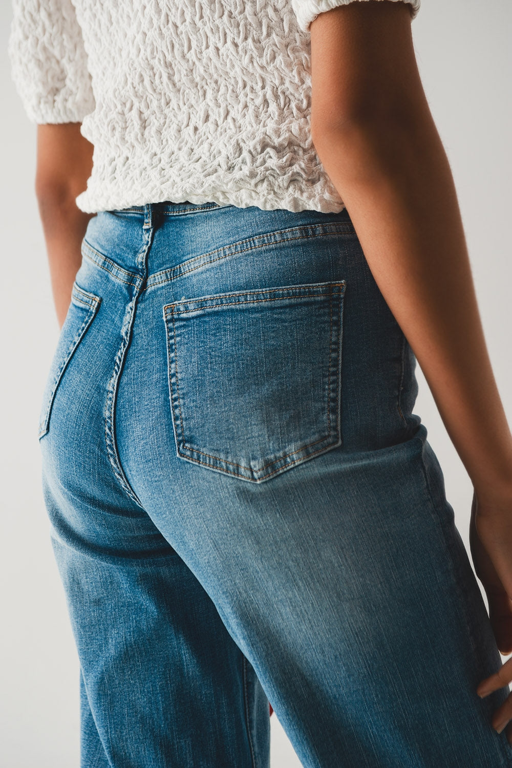 Cotton high waist straight leg jeans in vintage blueJeans