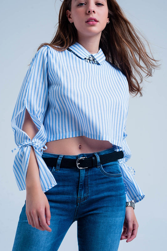 Q2 Cropped striped shirt in blue