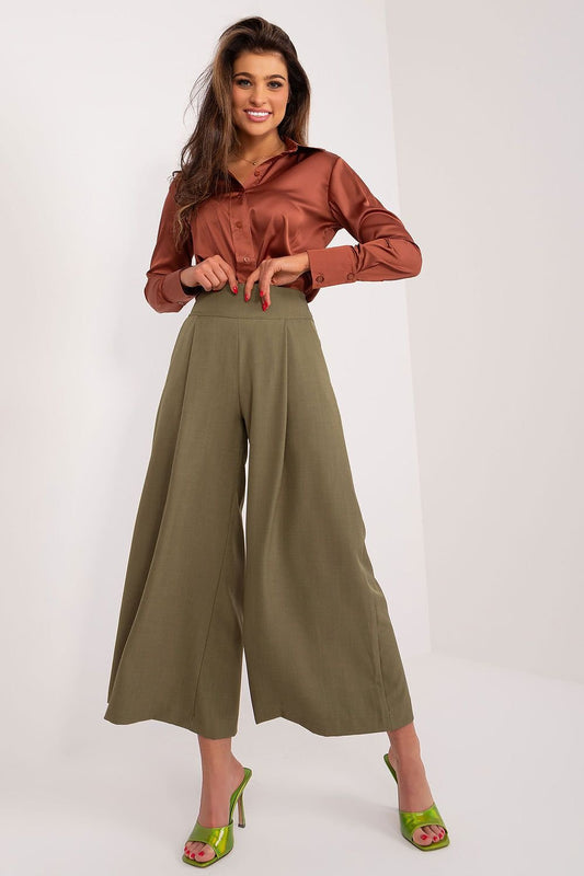 Women trousers model 192507 Italy Moda