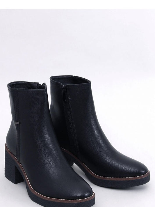 Heel boots model 187386 Inello