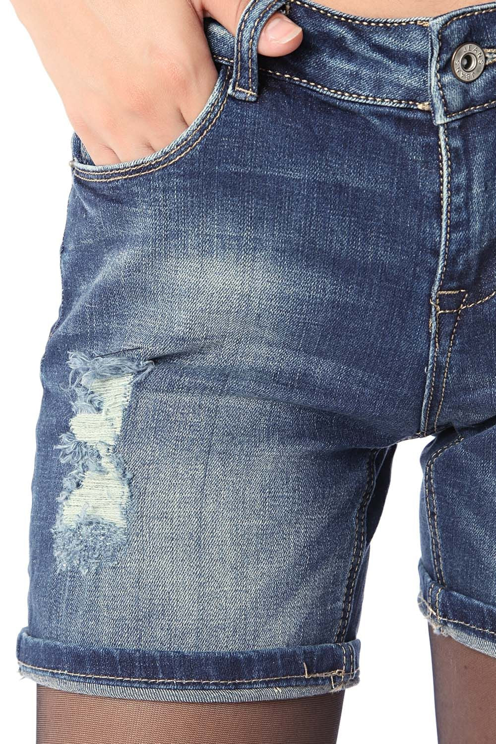 Denim shorts with ripsJeans