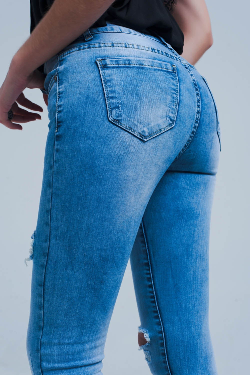 Distressed skinny jeansJeans