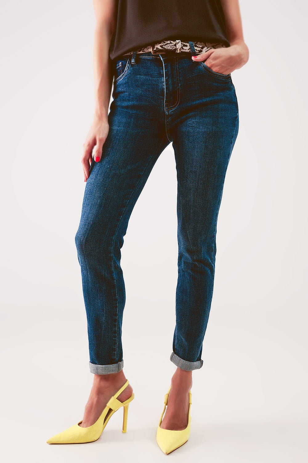 High rise skinny jeans in midwash blueJeans