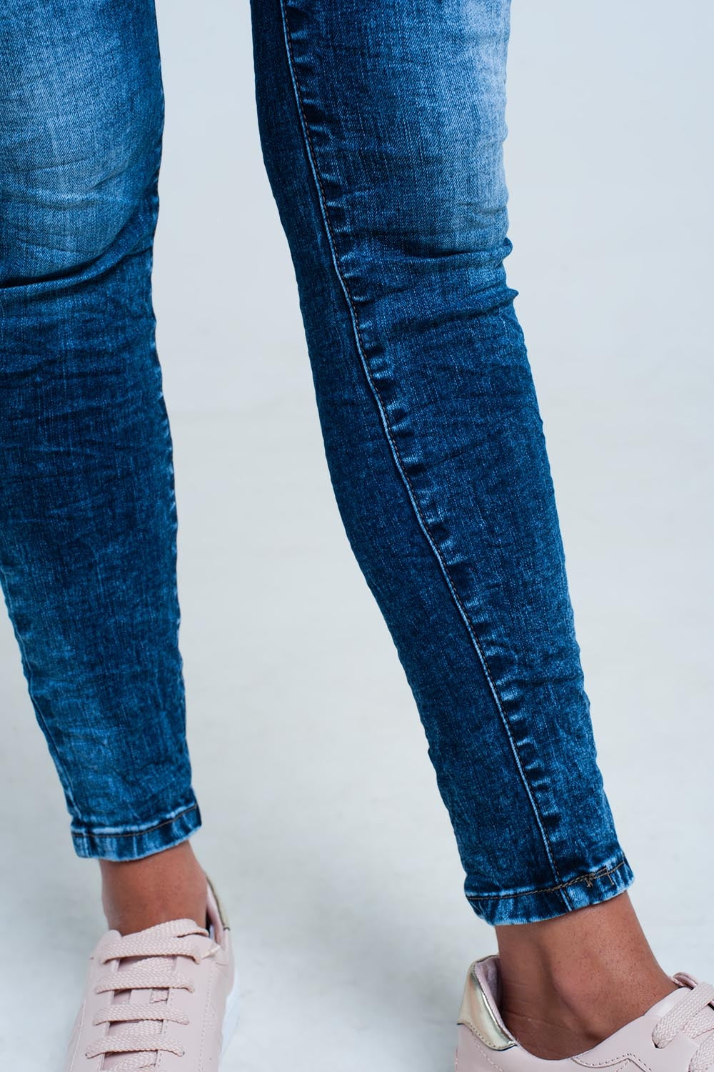 high waist skinny jeans in bright blue washJeans