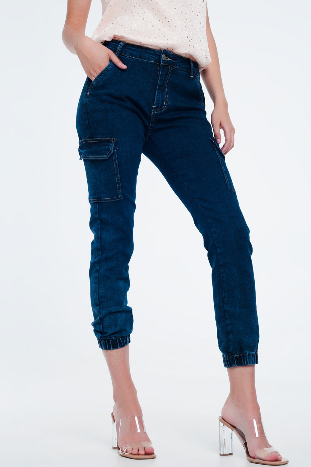 Q2 Jeans in navy with cargo pockets
