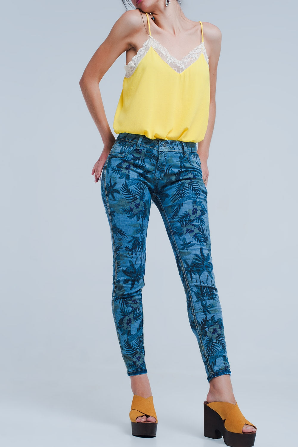 Q2 Jeans reversible in mid blue