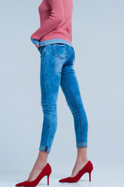 Medium wash skinny jeans with leopard printJeans