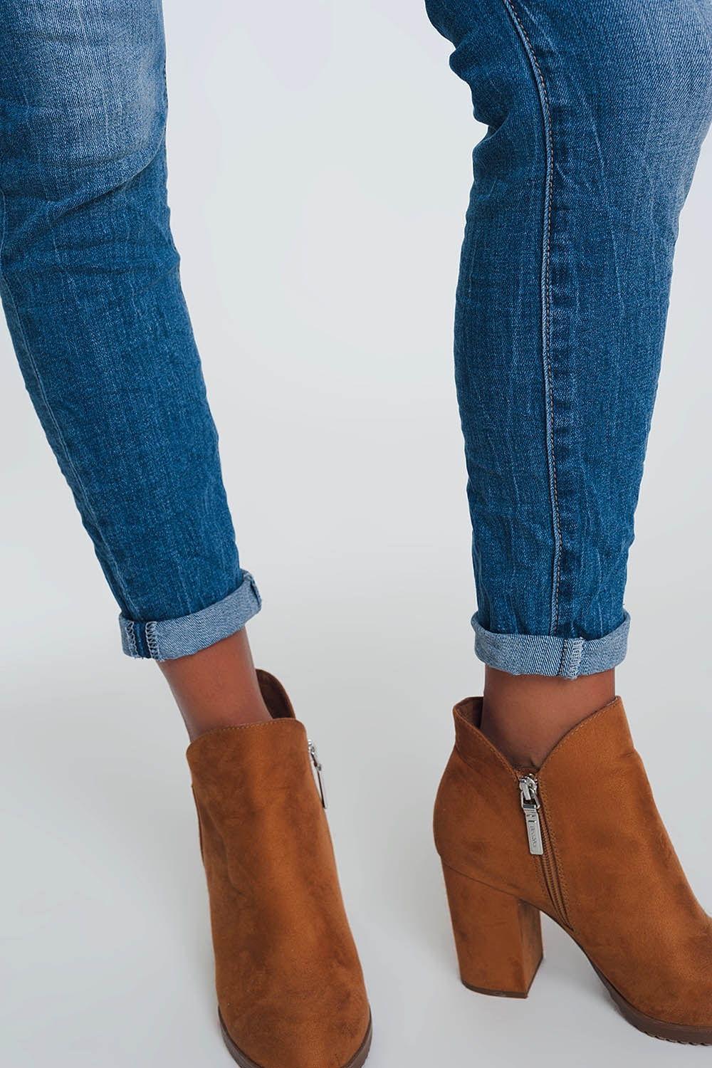 Mid waist skinny jeans in light denimJeans