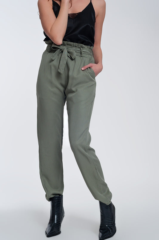 Q2 Pants with tie waist in green