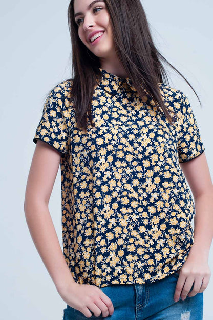 Q2 Shirt with yellow flowers print