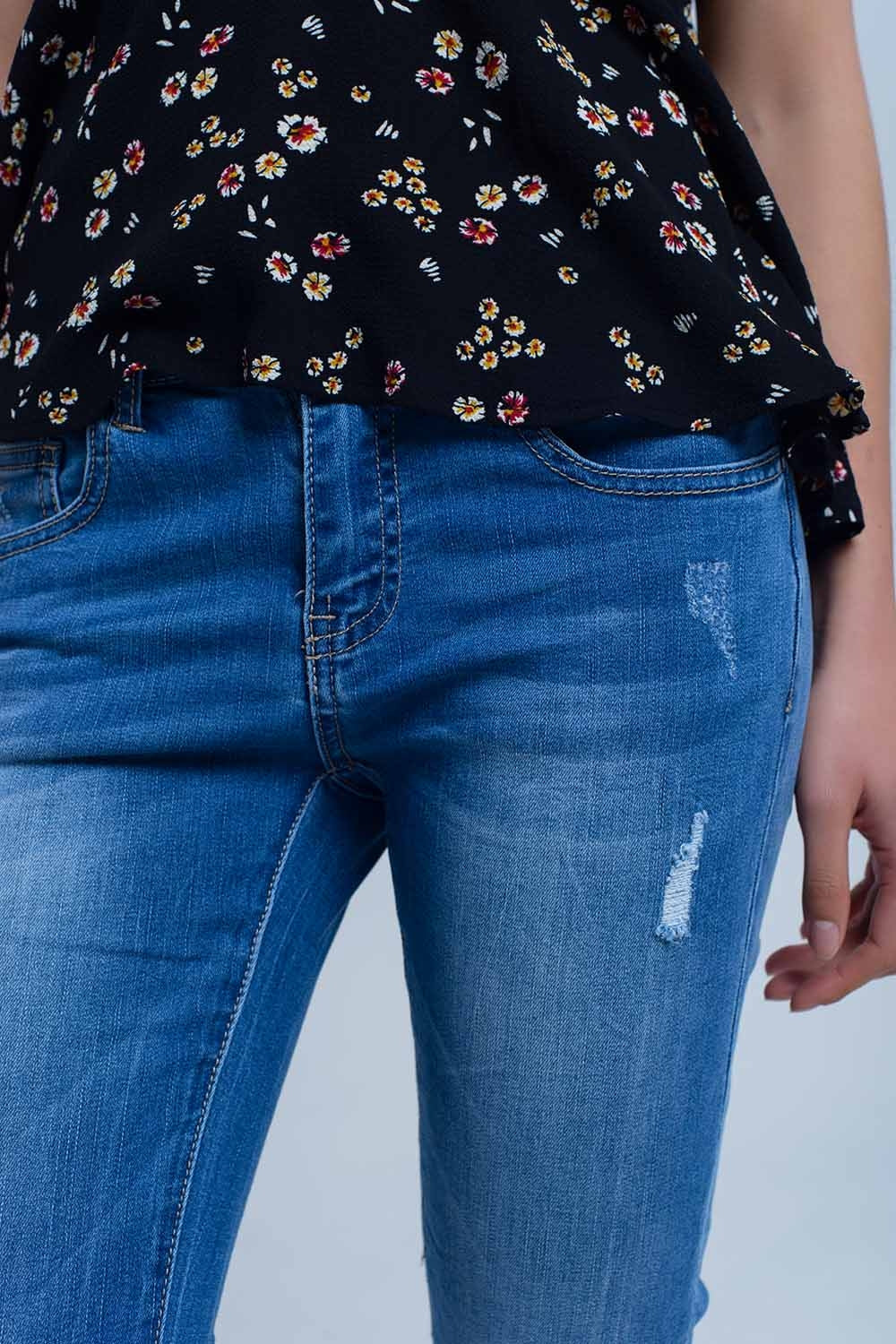 Skinny jeans with rips kneeJeans