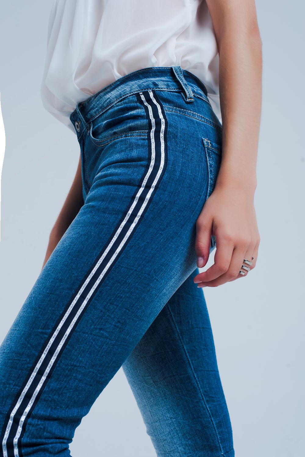 Skinny jeans with side stripeJeans