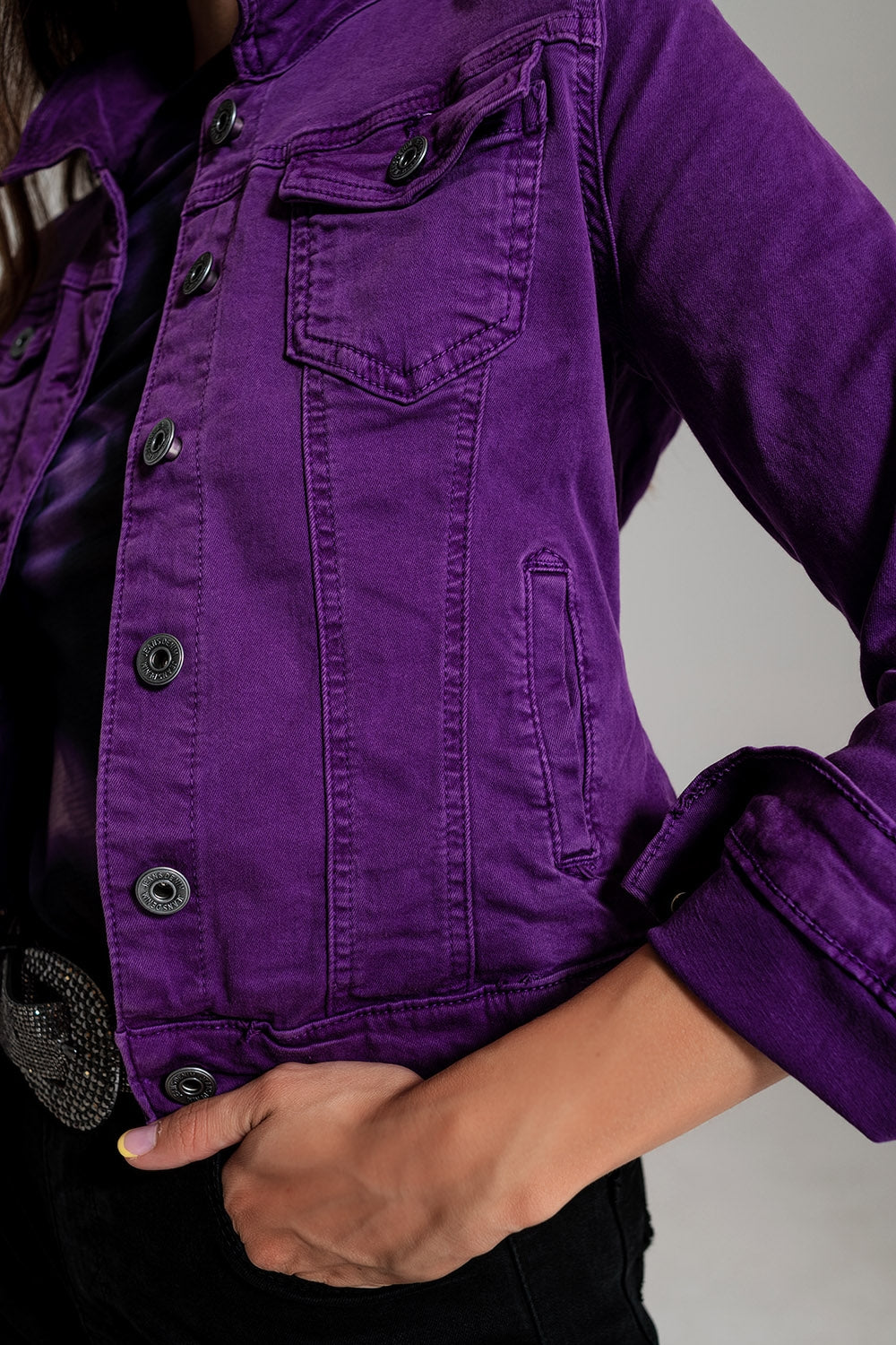 Q2-Slim denim trucker jacket in purple-Jackets