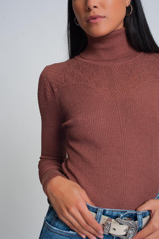 Q2 Soft ribbed sweater with turtleneck in camel