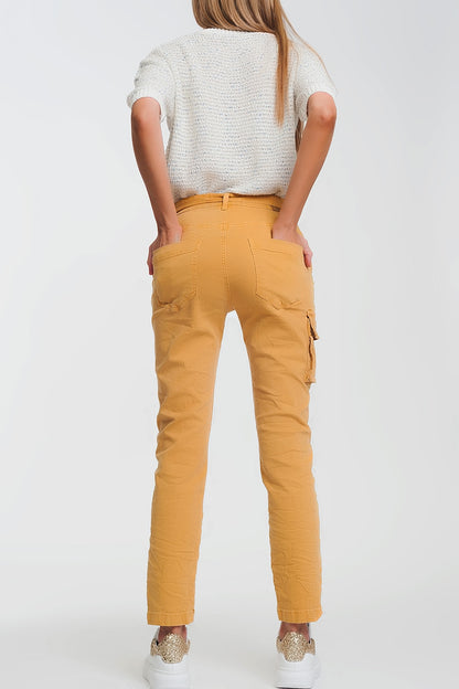 straight cut pants in mustardJeans