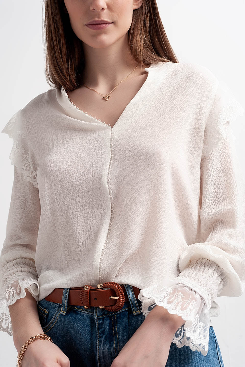 Volume sleeve blouse with cuff sleeve in oysterShirts