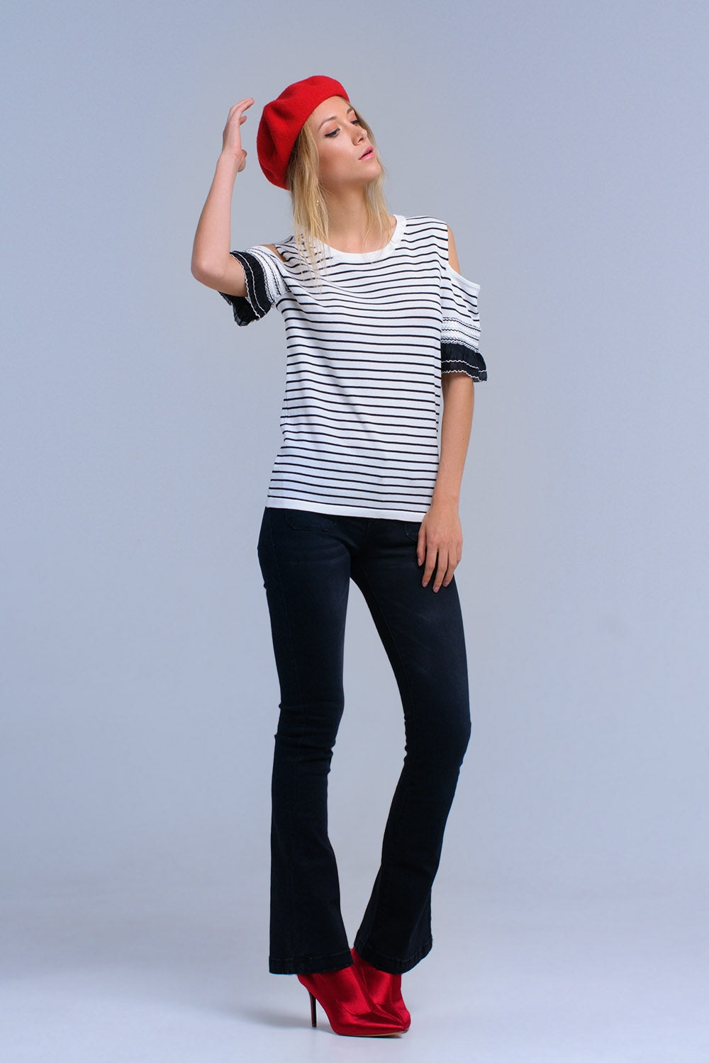 White striped sweater with embroiderySweaters